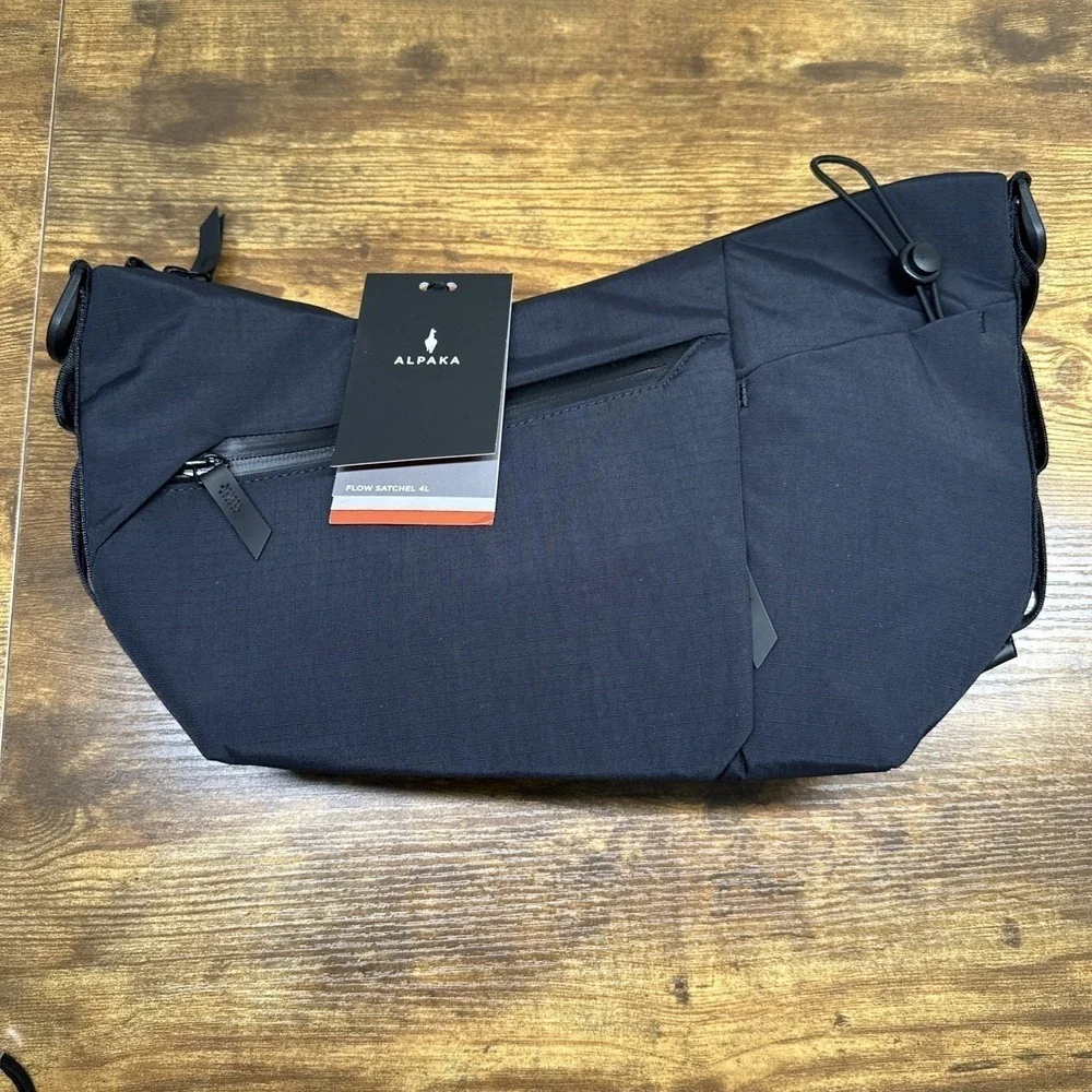 NEW Alpaka Flow Satchel 4L Black Crossbody Messenger Bag Water Resistant